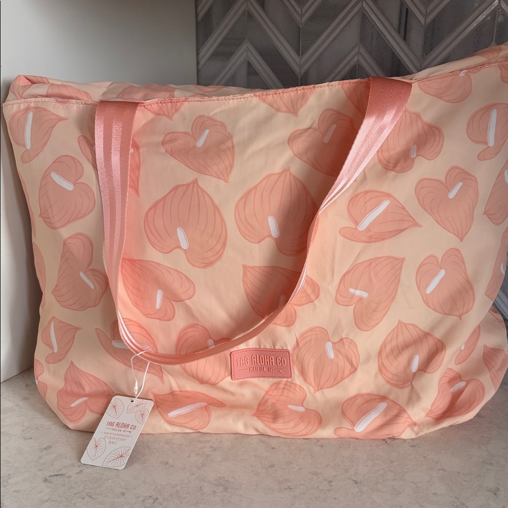 Tag Aloha Co Anthurium Floral Tote Bag sold out